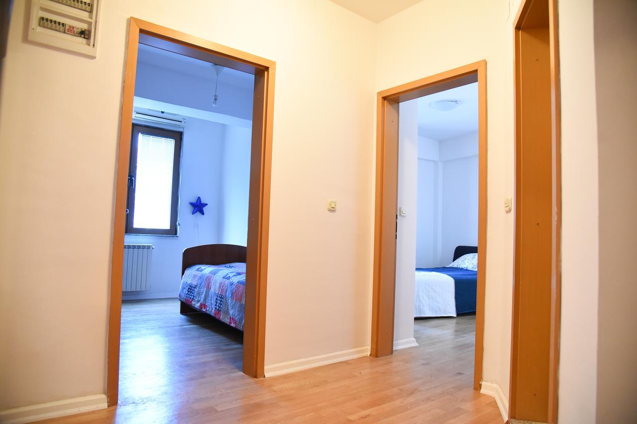 3 Bedroom Home With Parking Garage In The Heart Of Skopje Exterior foto